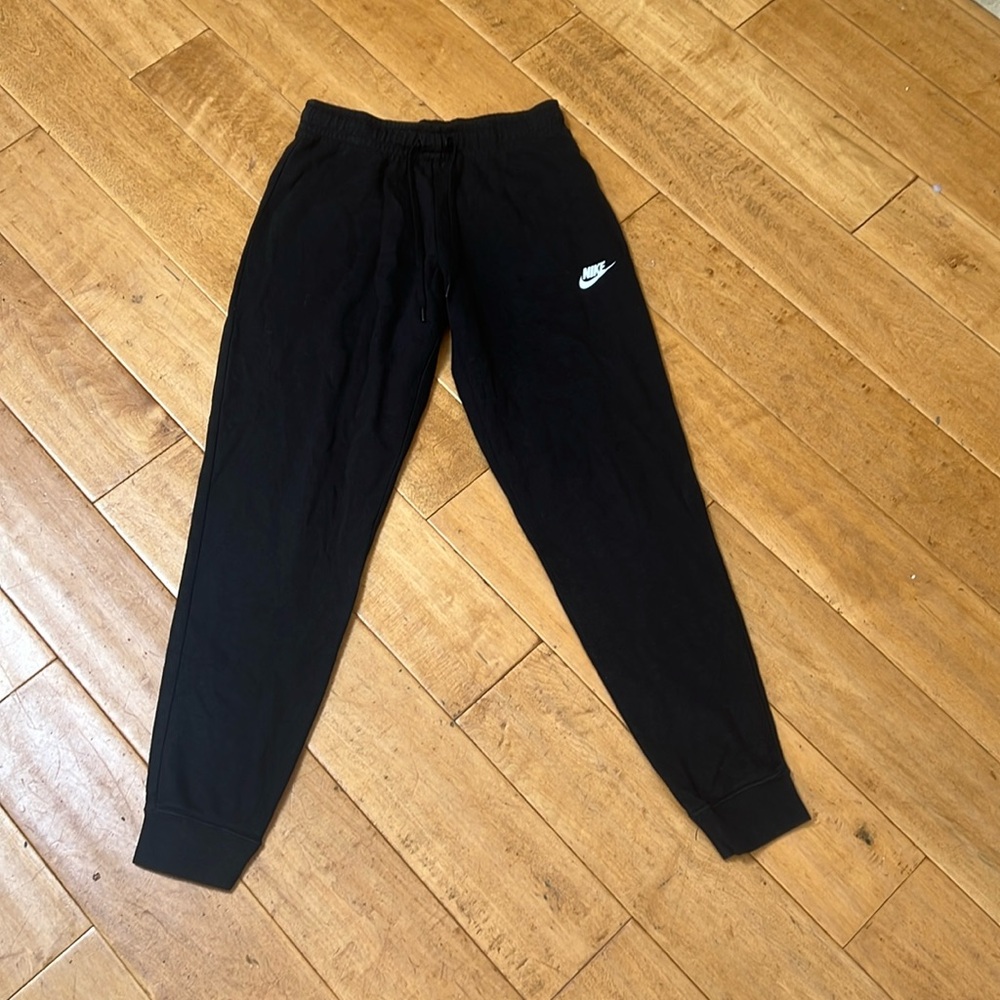 Nike joggers